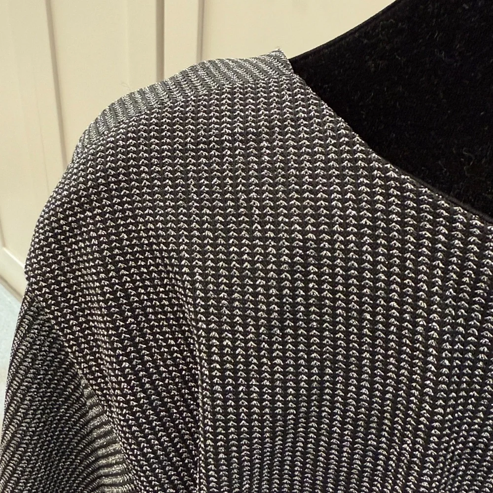 V-Neck Metallic Top - Picture 3 of 3